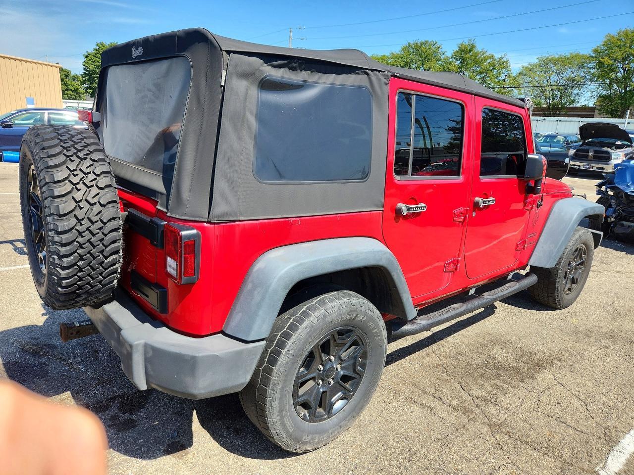 2014 JEEP WRANGLER UNLIMITED SPORT — Фото 3 из 12