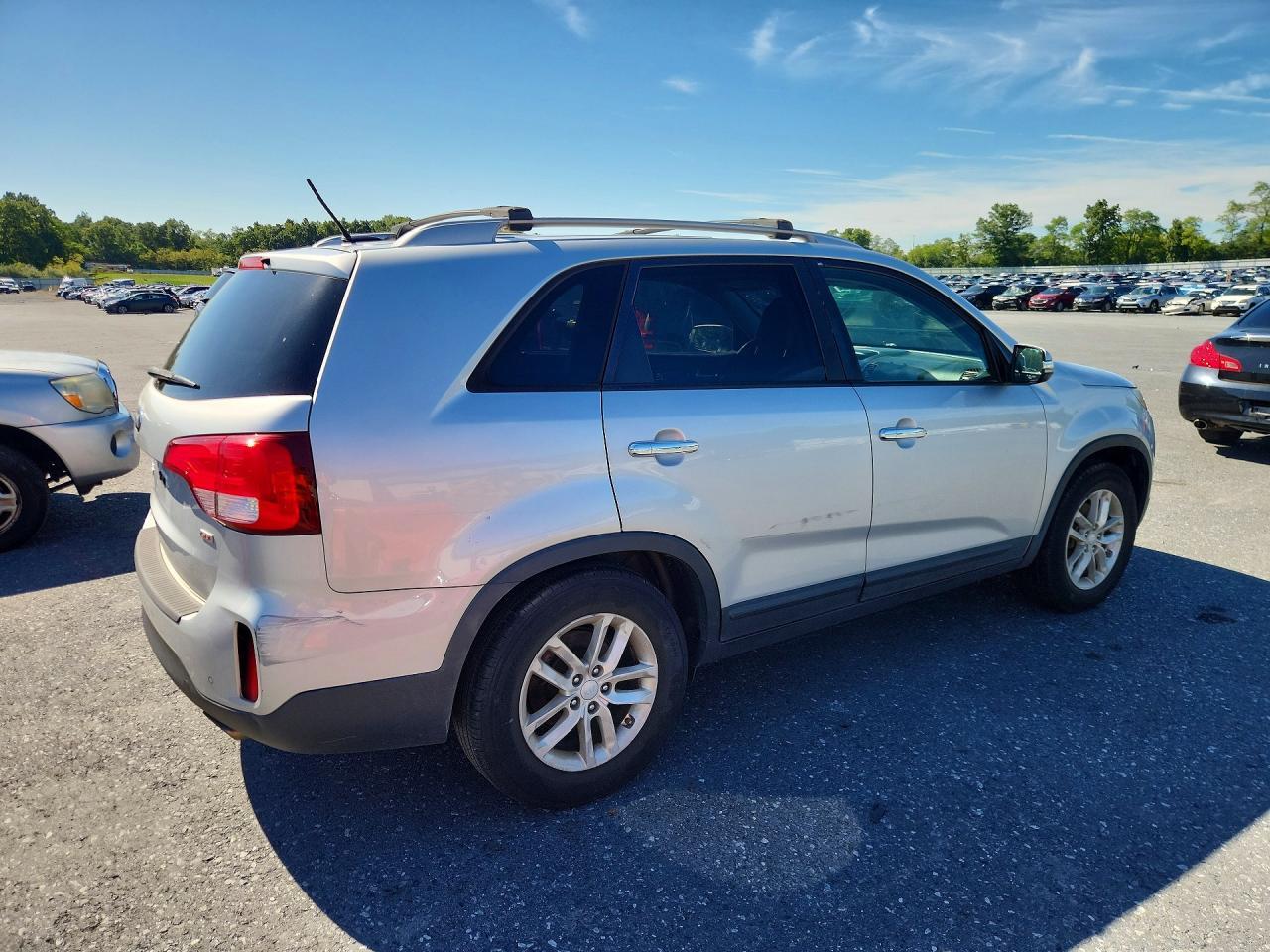 2014 KIA SORENTO LX — Фото 3 из 13