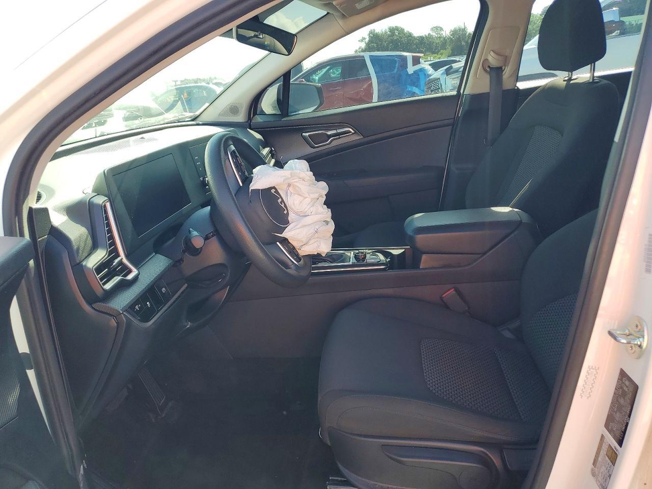 2024 KIA SPORTAGE LX — Фото 7 из 13