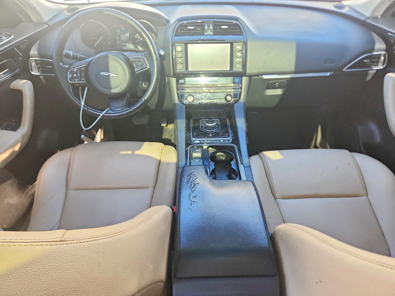 2018 JAGUAR F-PACE PREMIUM — Фото 8 из 13