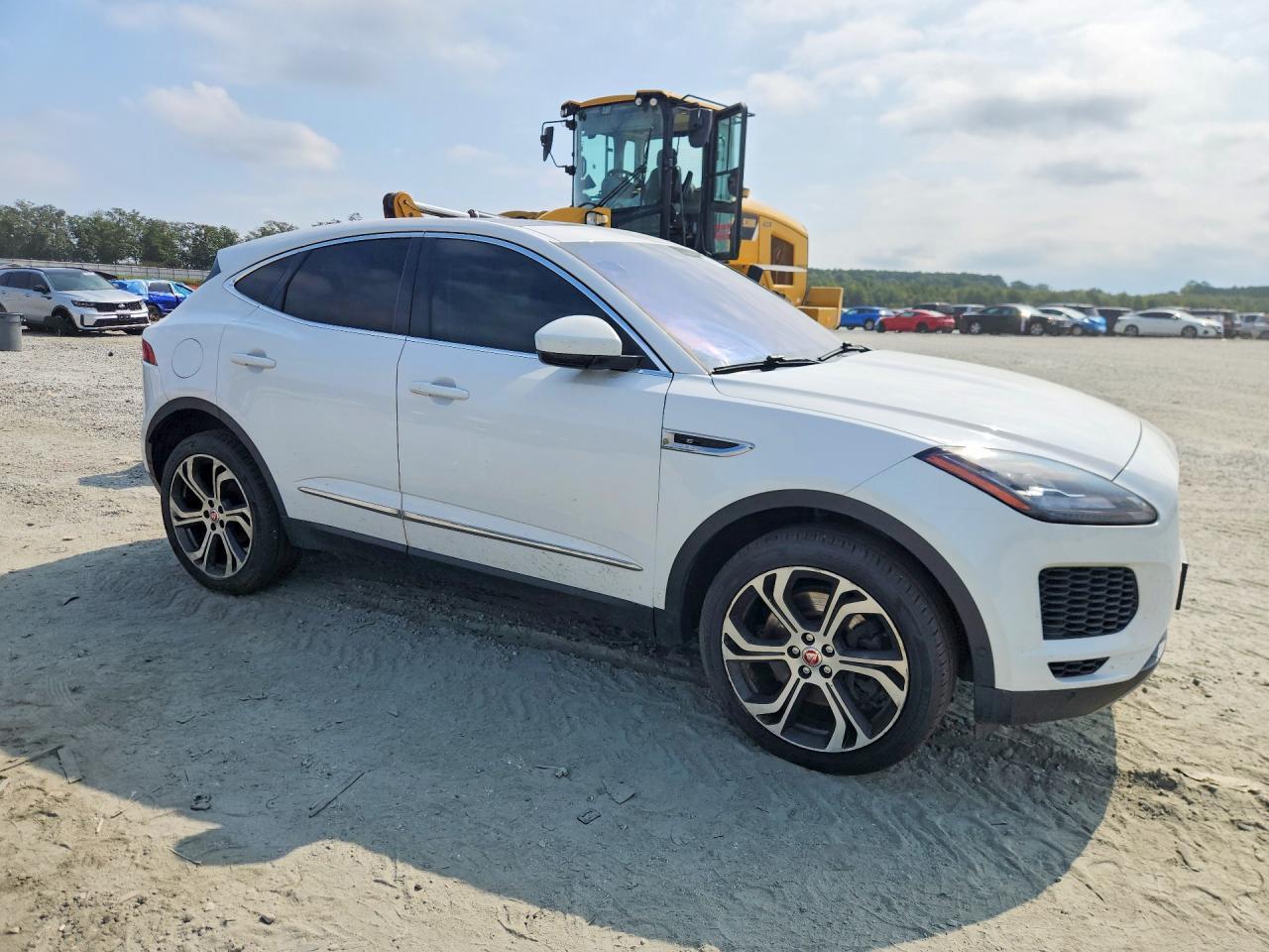 2018 JAGUAR E-PACE S — Фото 4 из 13