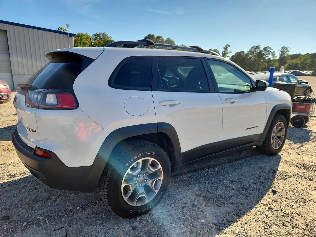 2020 JEEP CHEROKEE TRAILHAWK — Фото 3 из 13