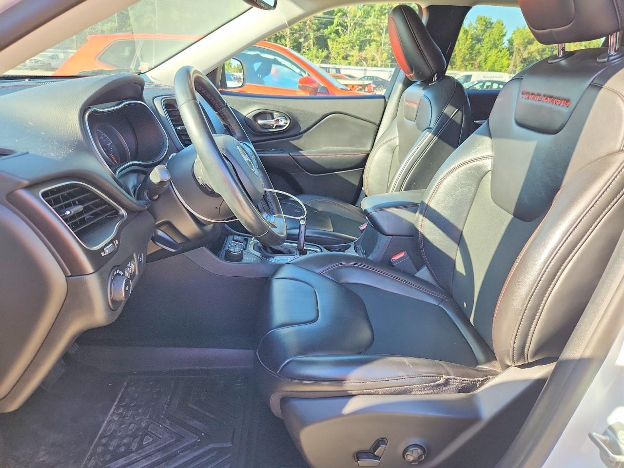 2020 JEEP CHEROKEE TRAILHAWK — Фото 7 из 13