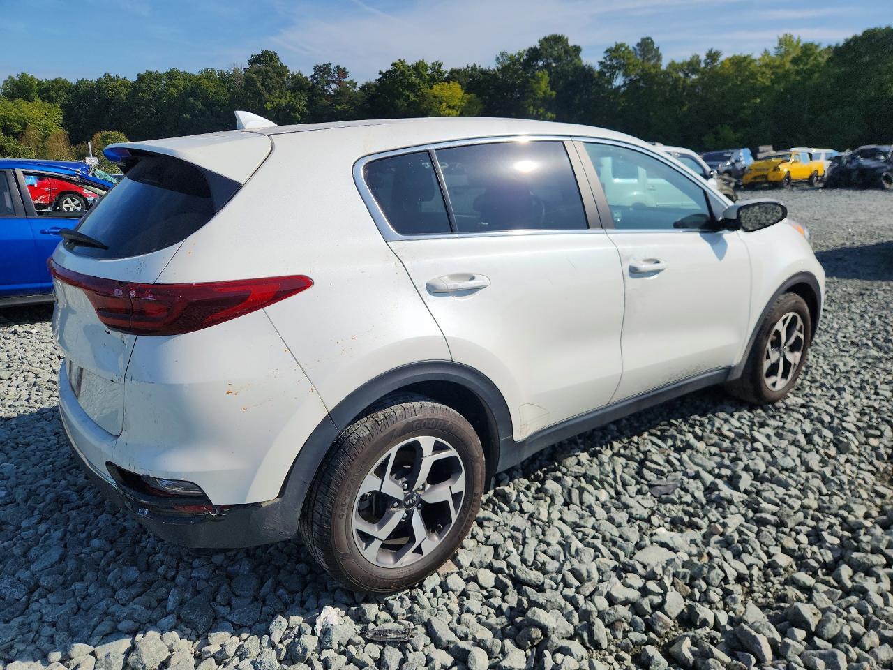2021 KIA SPORTAGE LX — Фото 3 из 13