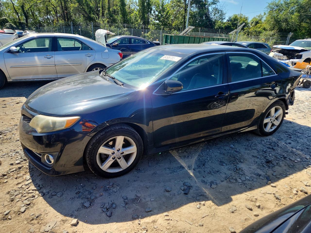 2012 TOYOTA CAMRY SE