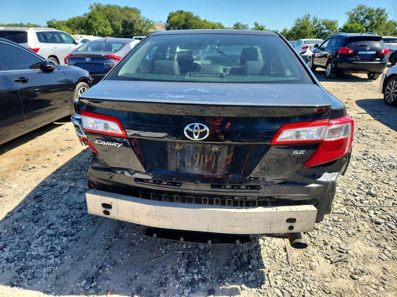 2012 TOYOTA CAMRY SE — Фото 6 из 12
