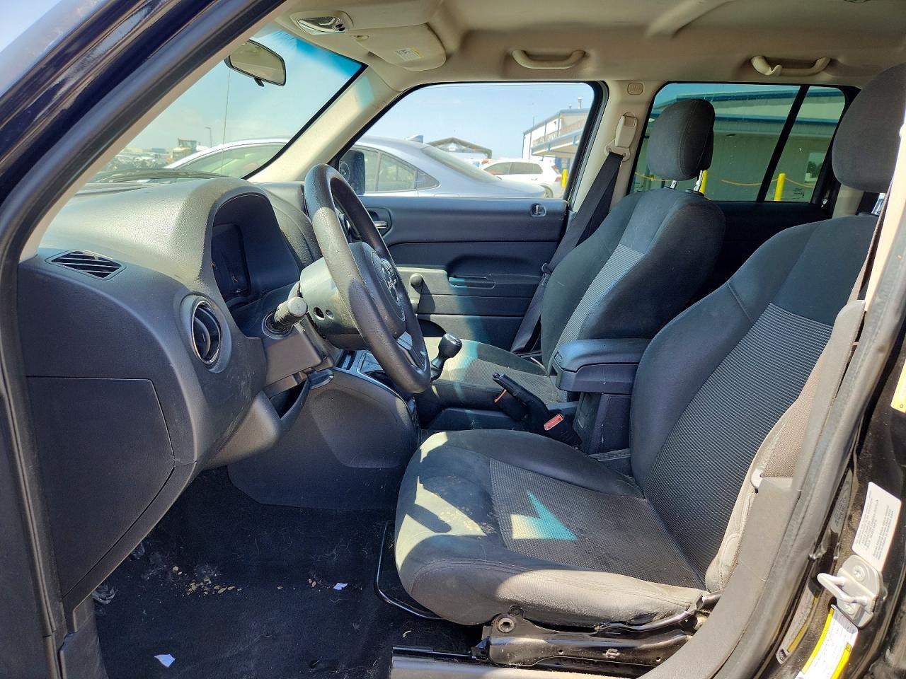 2015 JEEP PATRIOT SPORT — Фото 7 из 13