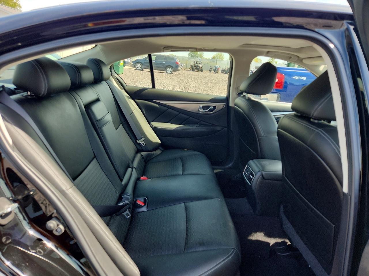 2019 INFINITI Q50 3.0T LUXE — Фото 10 из 12