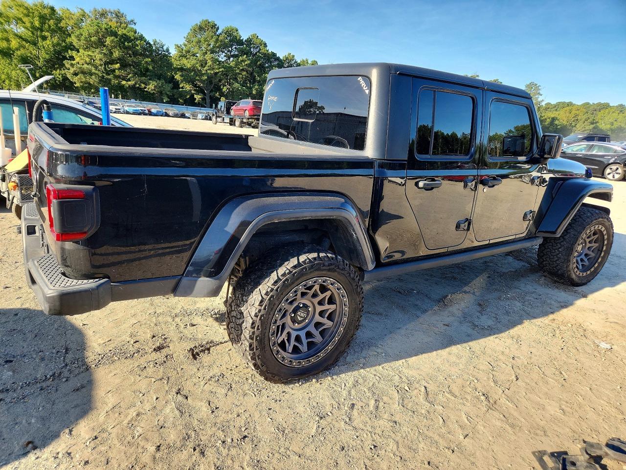 2020 JEEP GLADIATOR OVERLAND — Фото 3 из 13