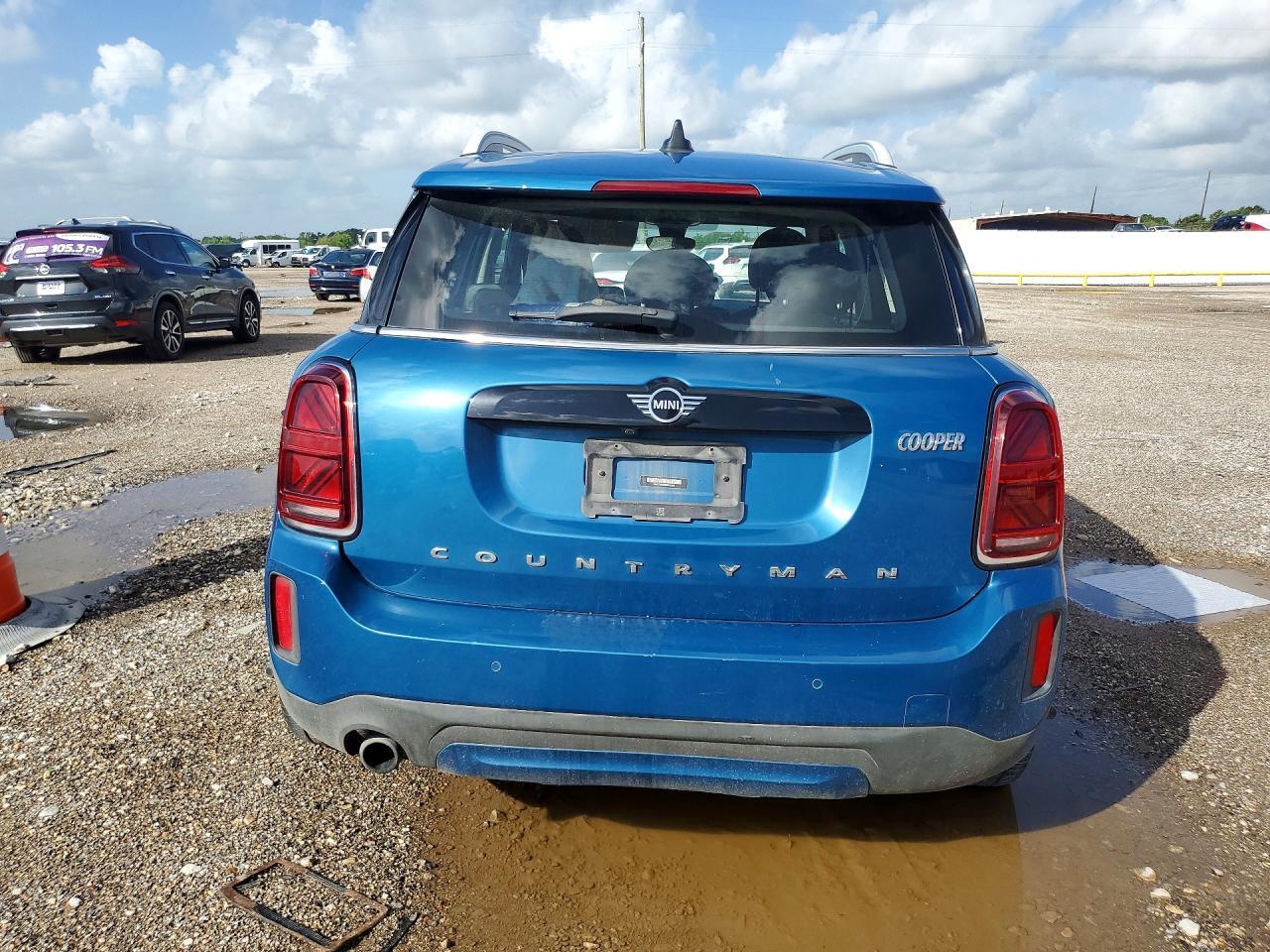 2022 MINI COOPER COUNTRYMAN — Фото 6 из 12