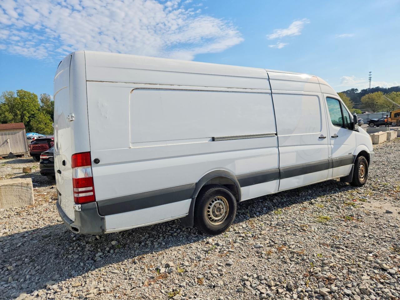 2013 MERCEDES-BENZ SPRINTER 2500 HIGH ROOF DELIVERY VAN — Фото 3 из 13