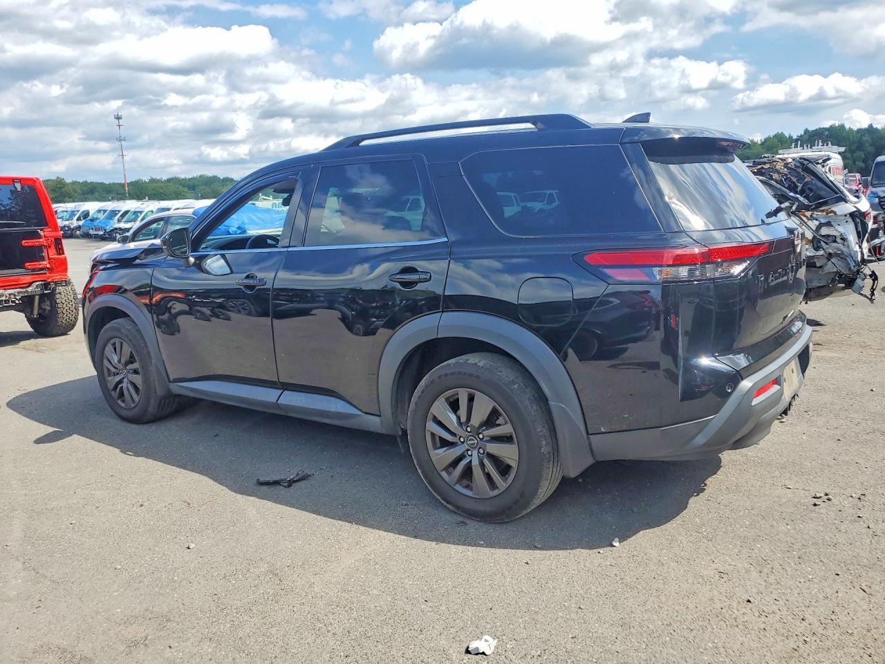 2022 NISSAN PATHFINDER SV — Фото 2 из 14