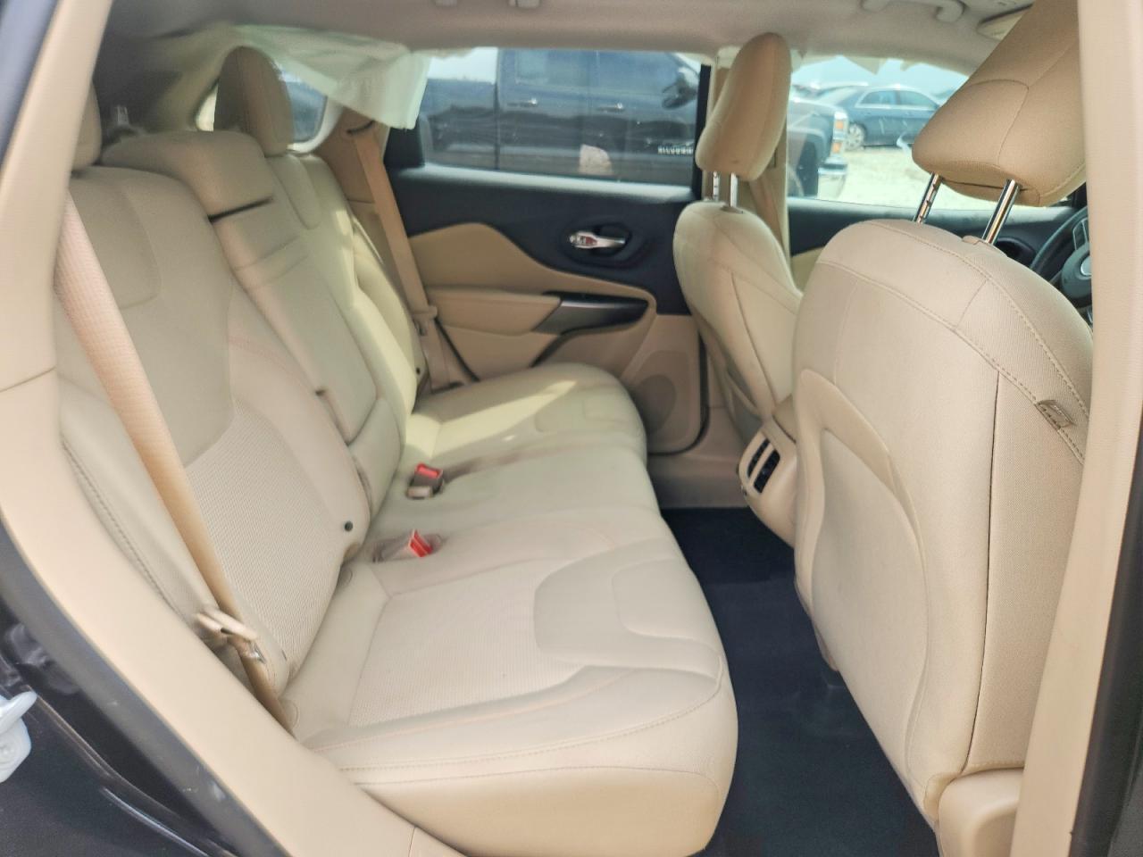 2019 JEEP CHEROKEE LATITUDE — Фото 11 из 13