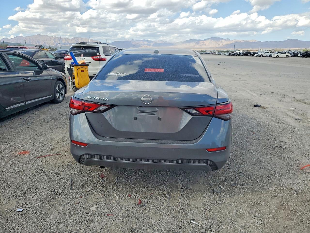 2025 NISSAN SENTRA SV — Фото 6 из 13