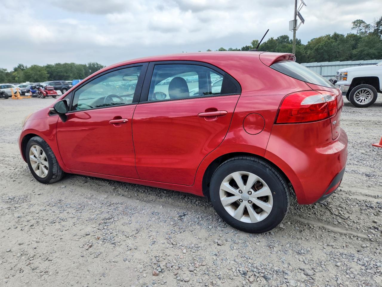 2015 KIA RIO 5-DOOR EX — Фото 2 из 12