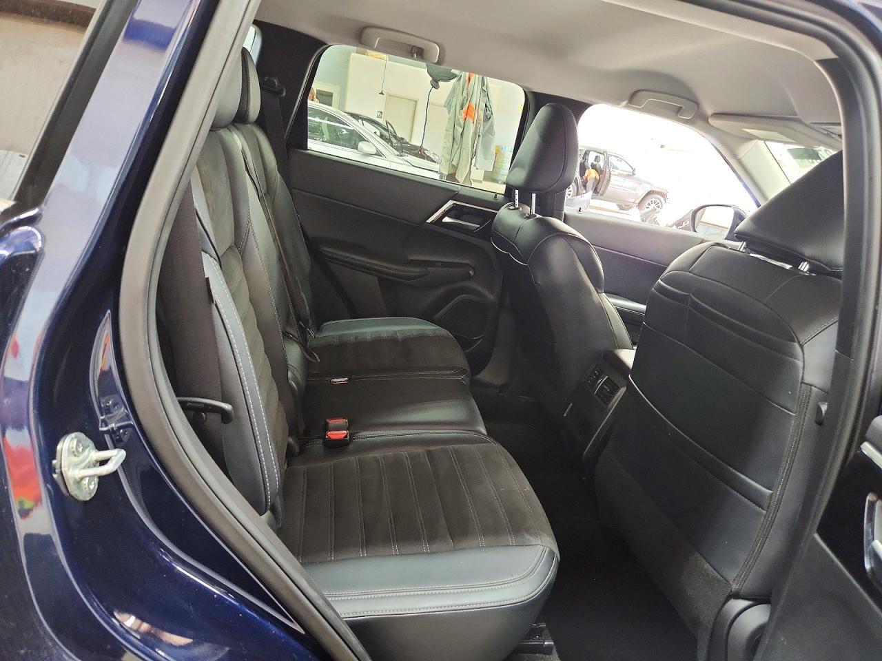 2024 MITSUBISHI OUTLANDER SE — Фото 11 из 13