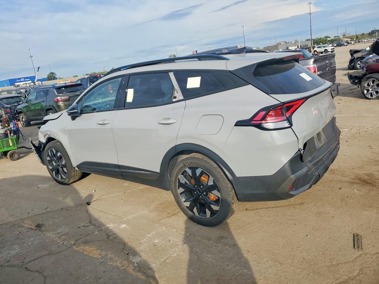 2023 KIA SPORTAGE X LINE — Фото 2 из 13