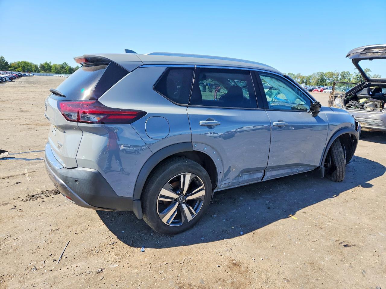 2022 NISSAN ROGUE SL — Фото 3 из 13