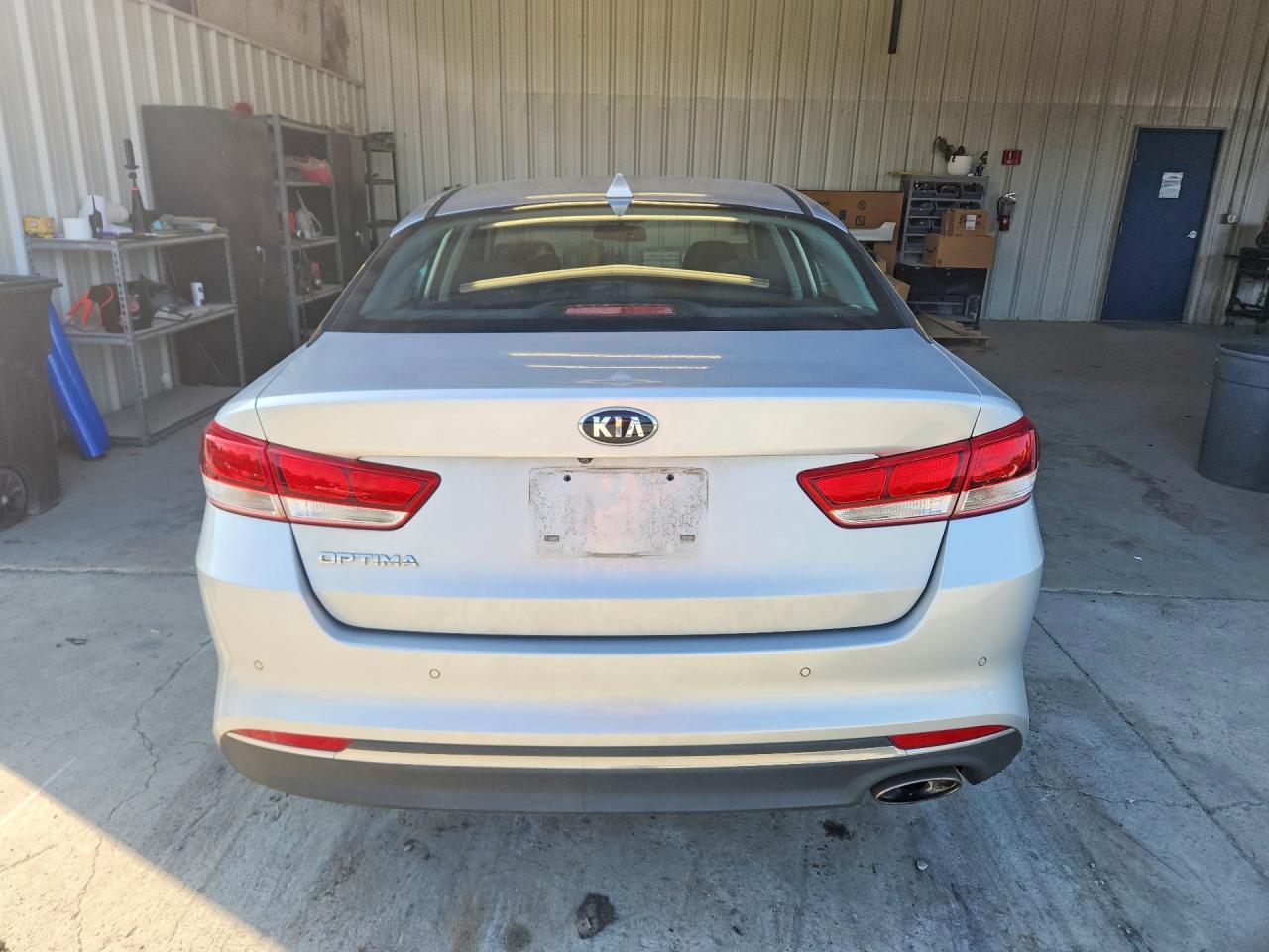 2018 KIA OPTIMA LX — Фото 6 из 13