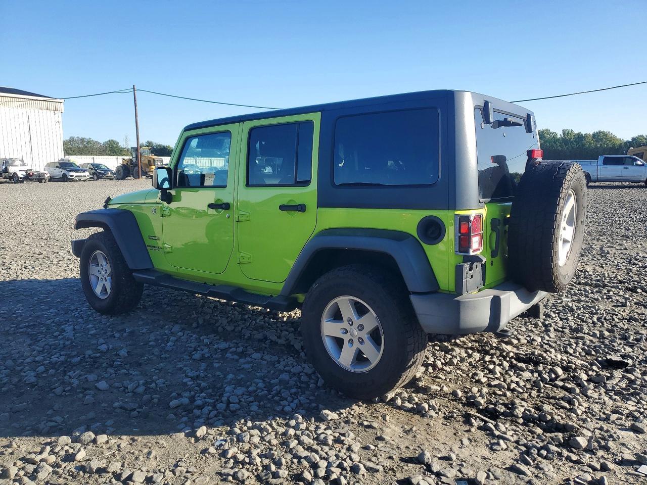 2016 JEEP WRANGLER UNLIMITED SPORT — Фото 2 из 12