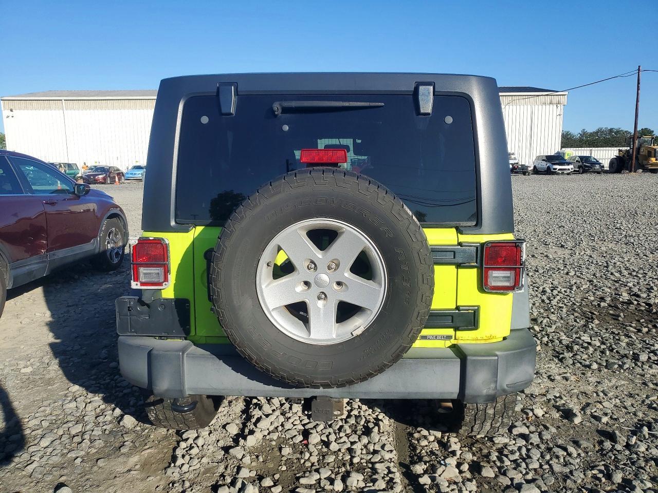 2016 JEEP WRANGLER UNLIMITED SPORT — Фото 6 из 12