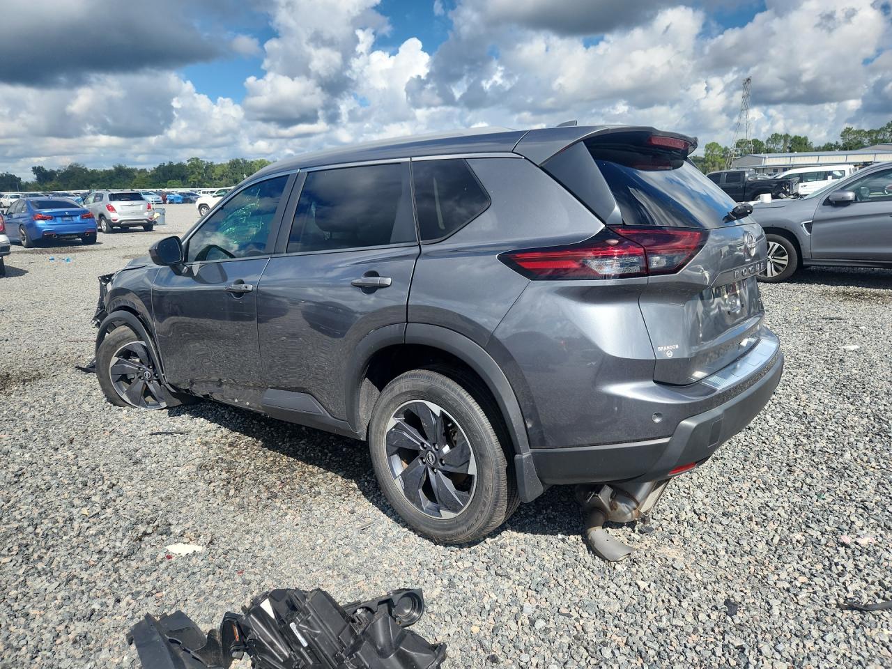 2024 NISSAN ROGUE SV — Фото 2 из 13