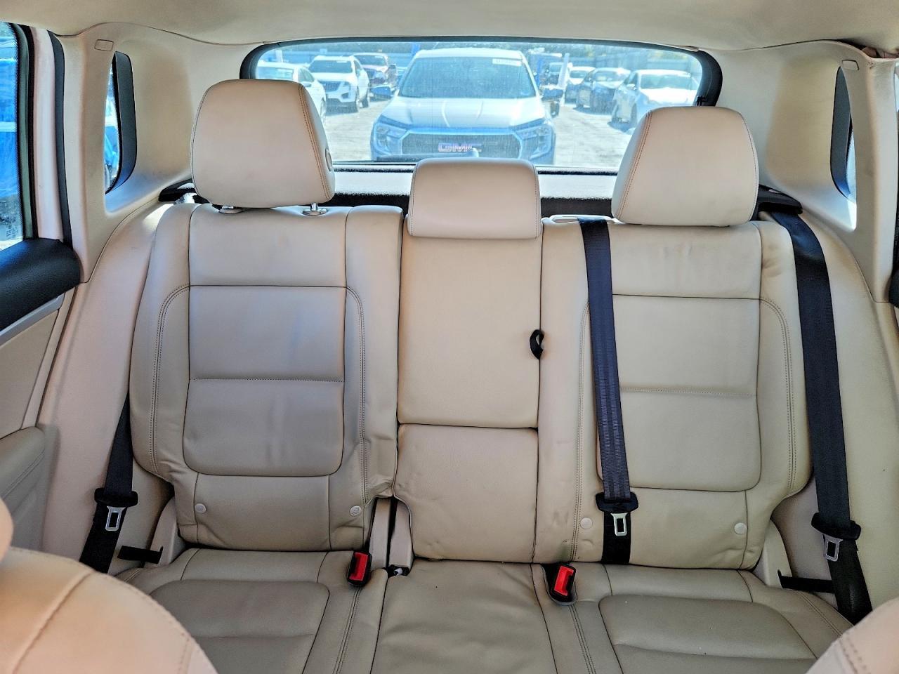 2012 VOLKSWAGEN TIGUAN S — Фото 10 из 13