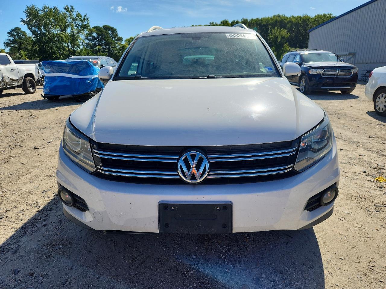 2012 VOLKSWAGEN TIGUAN S — Фото 5 из 13