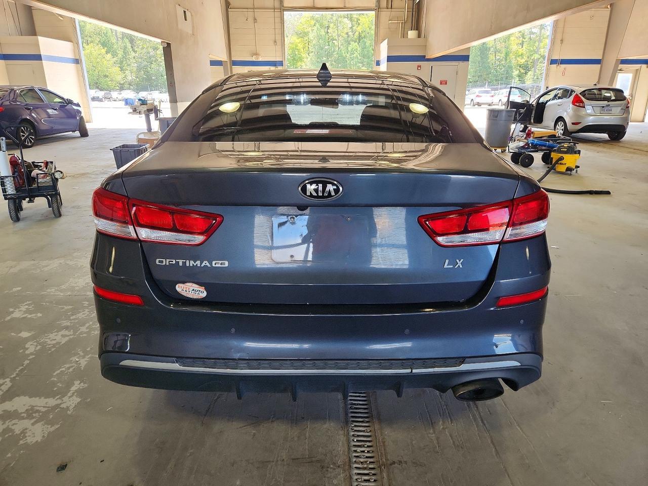 2019 KIA OPTIMA LX — Фото 6 из 12
