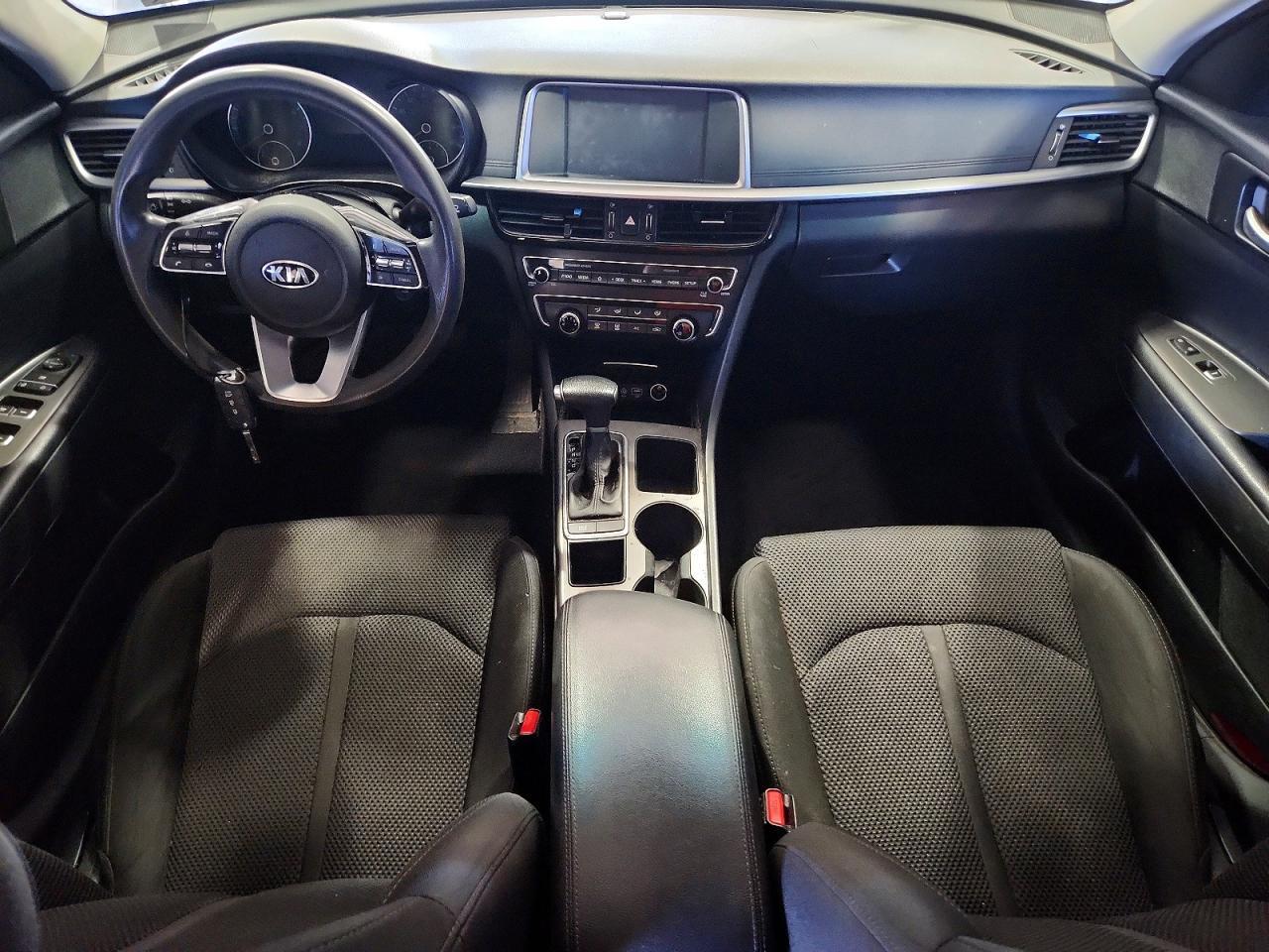 2019 KIA OPTIMA LX — Фото 8 из 12