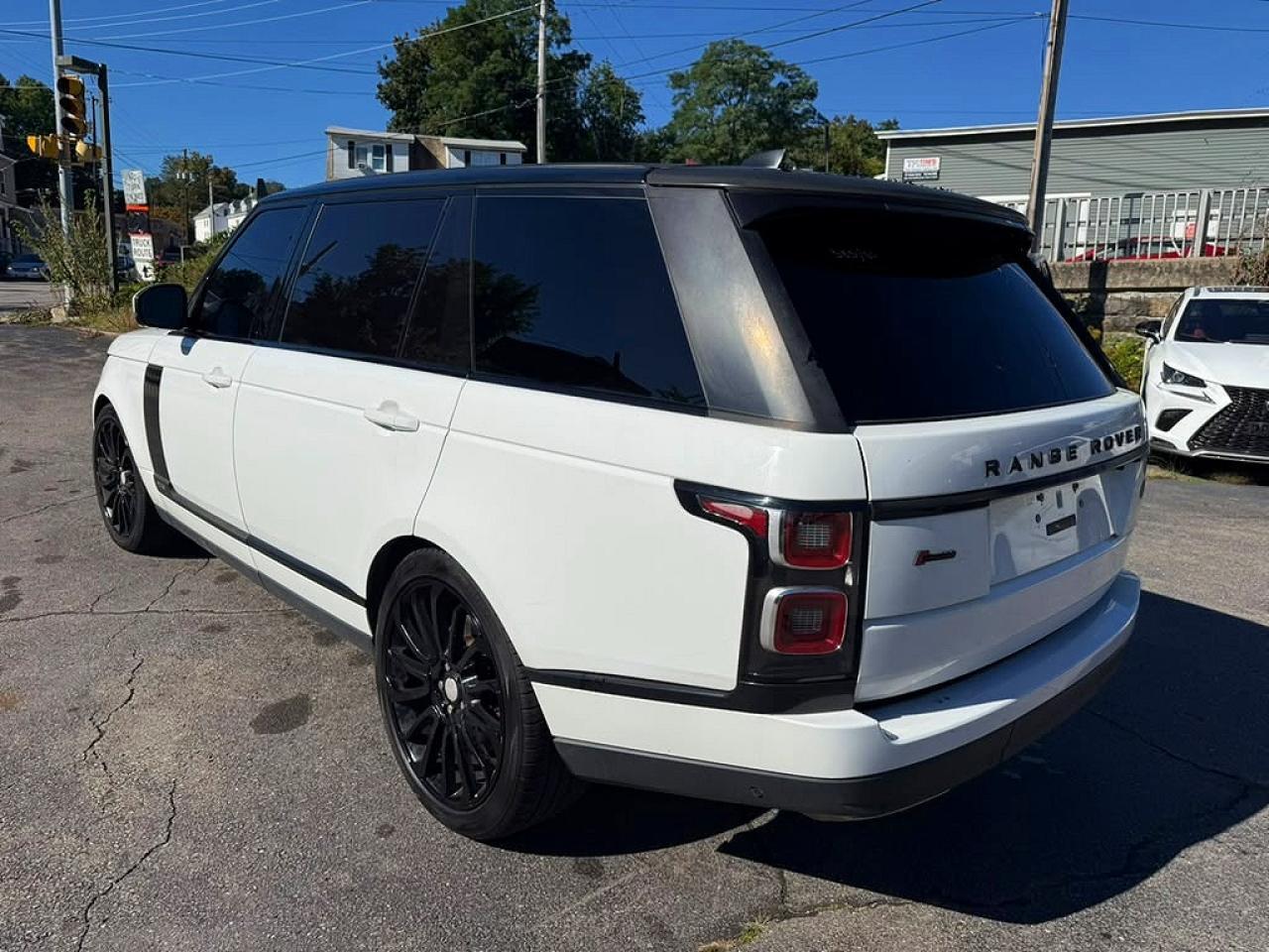 2018 LAND ROVER RANGE ROVER SUPERCHARGED — Фото 2 из 12