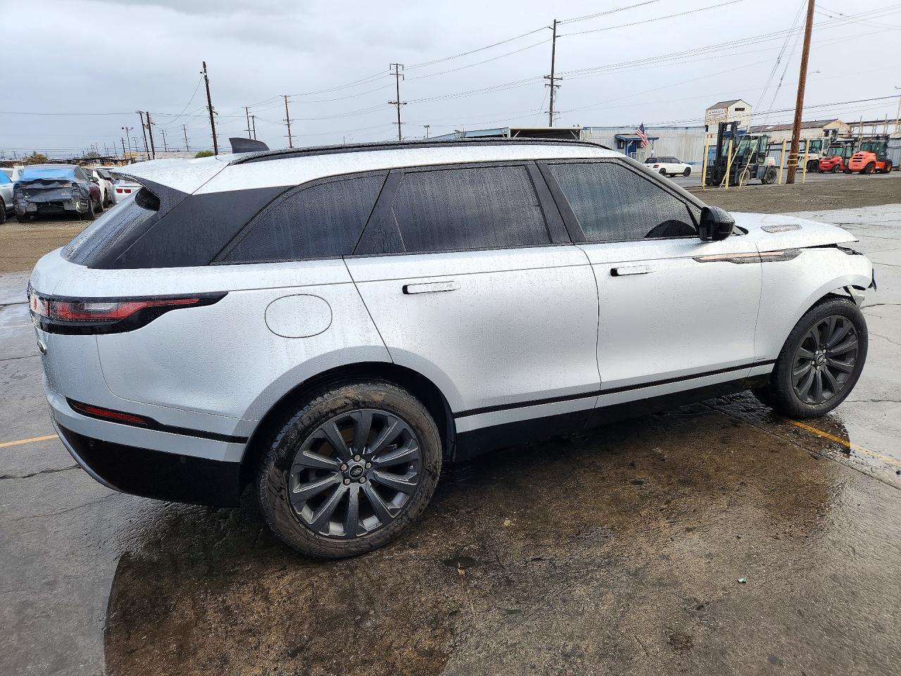 2018 LAND ROVER RANGE ROVER VELAR R-DYNAMIC SE — Фото 3 из 13