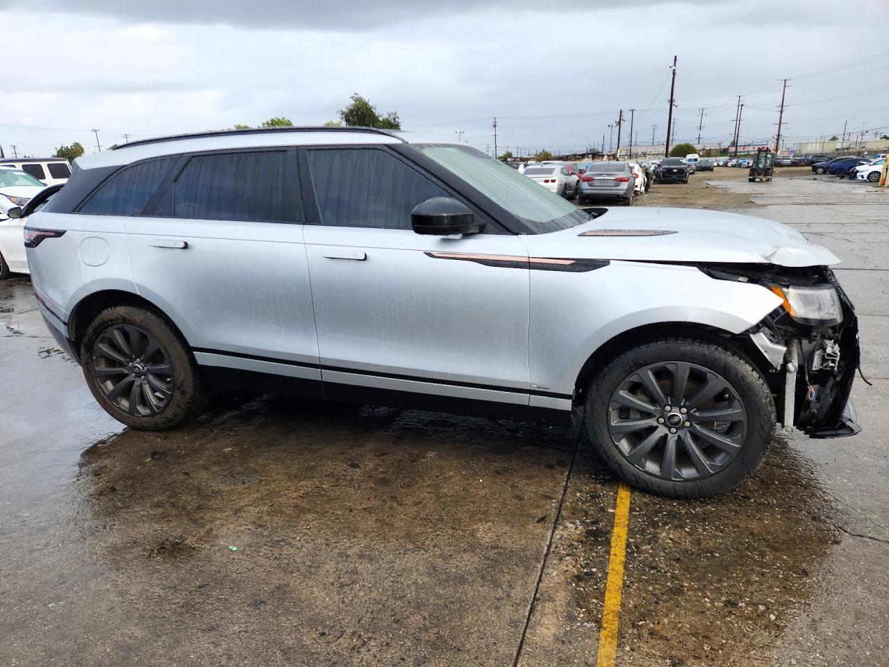 2018 LAND ROVER RANGE ROVER VELAR R-DYNAMIC SE — Фото 4 из 13