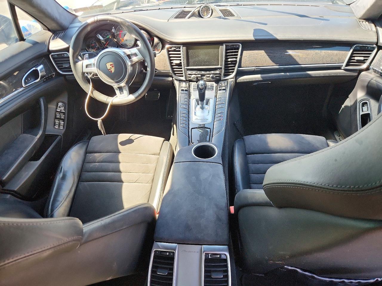 2013 PORSCHE PANAMERA GTS — Фото 8 из 12
