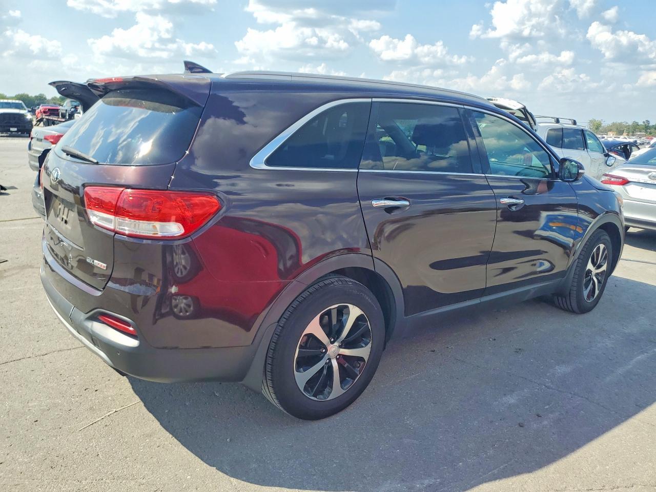 2016 KIA SORENTO EX — Фото 3 из 12