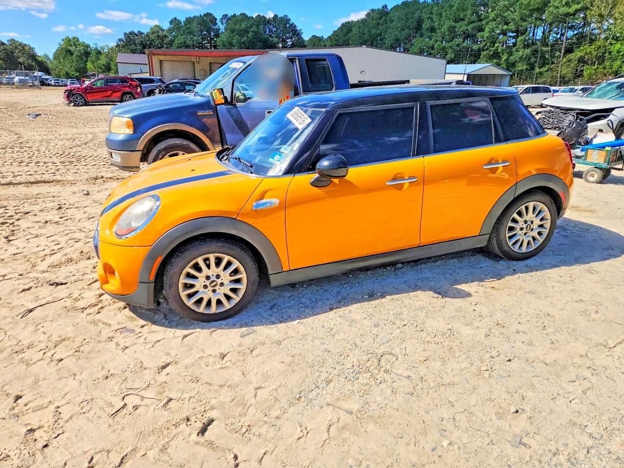 2015 MINI COOPER S