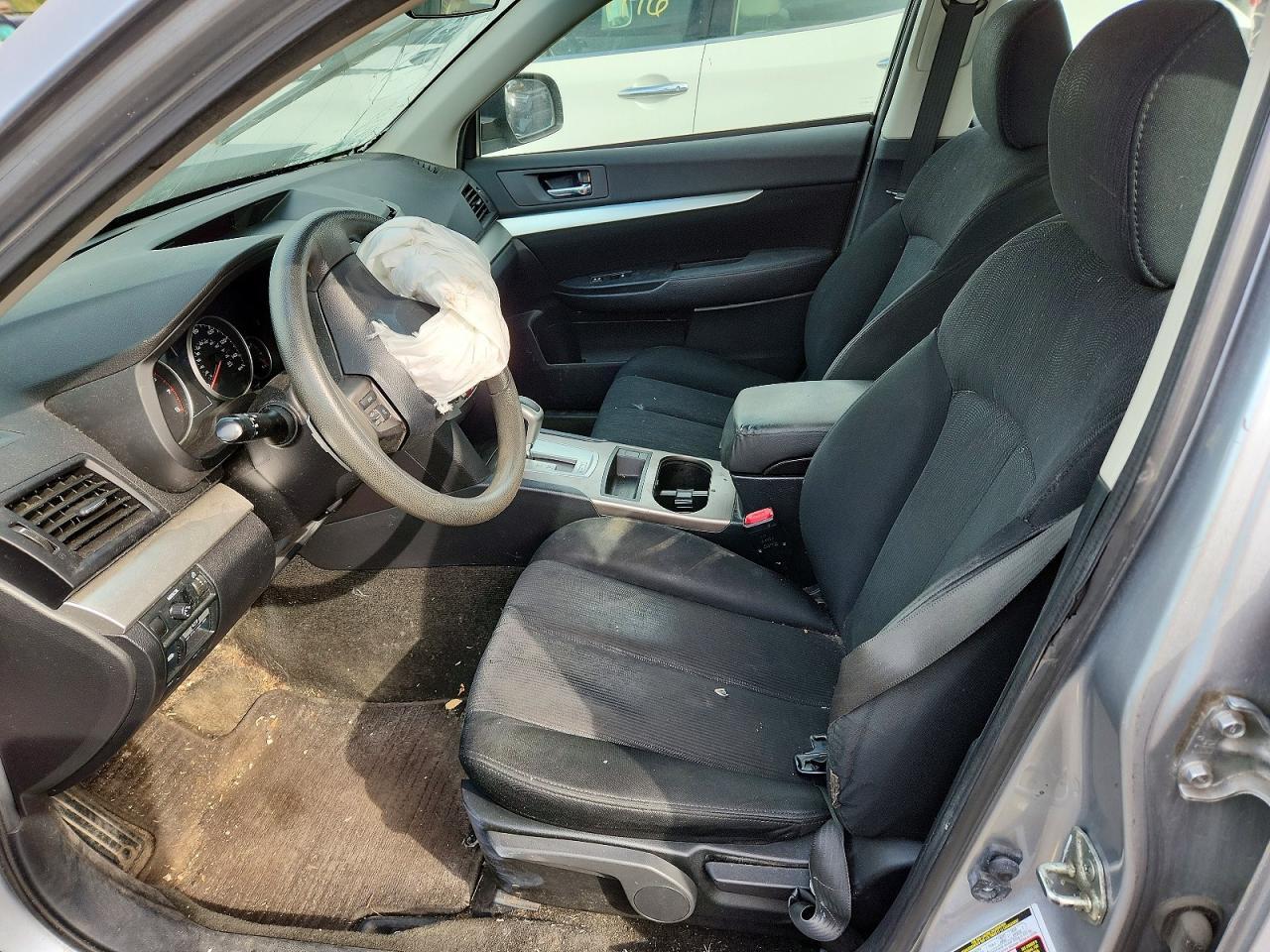 2013 SUBARU LEGACY 2.5I — Фото 7 из 13