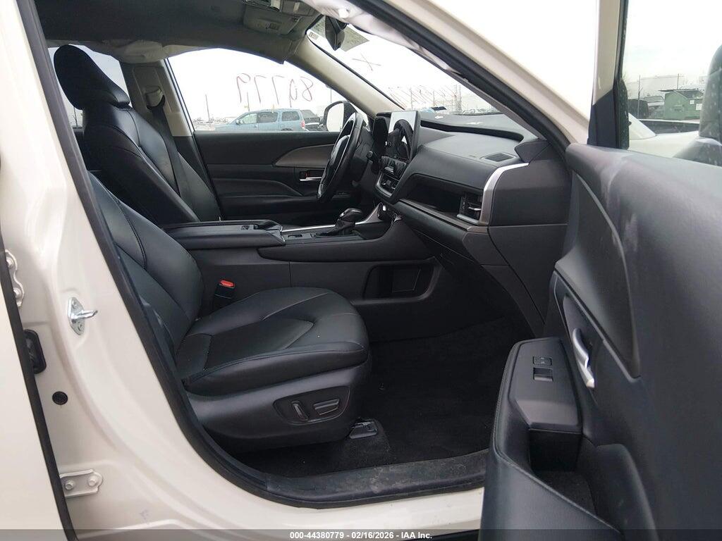 5TDAAAB56RS007674 2024 TOYOTA GRAND HIGHLANDER photo no. 5