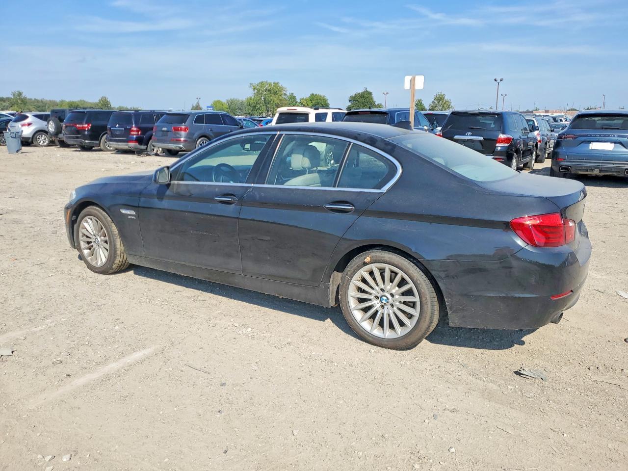 2011 BMW 535 XI — Фото 2 из 12