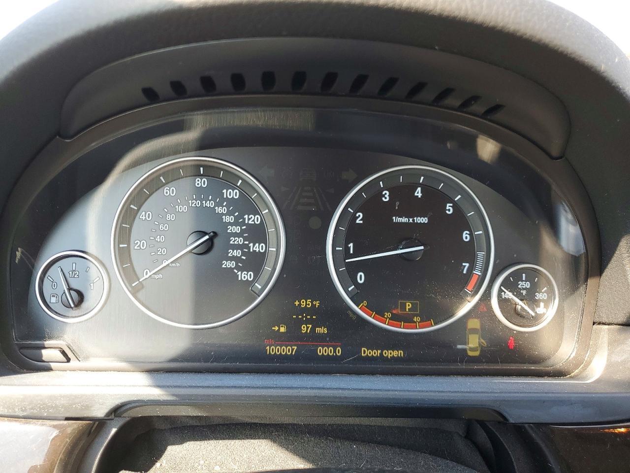 2011 BMW 535 XI — Фото 9 из 12