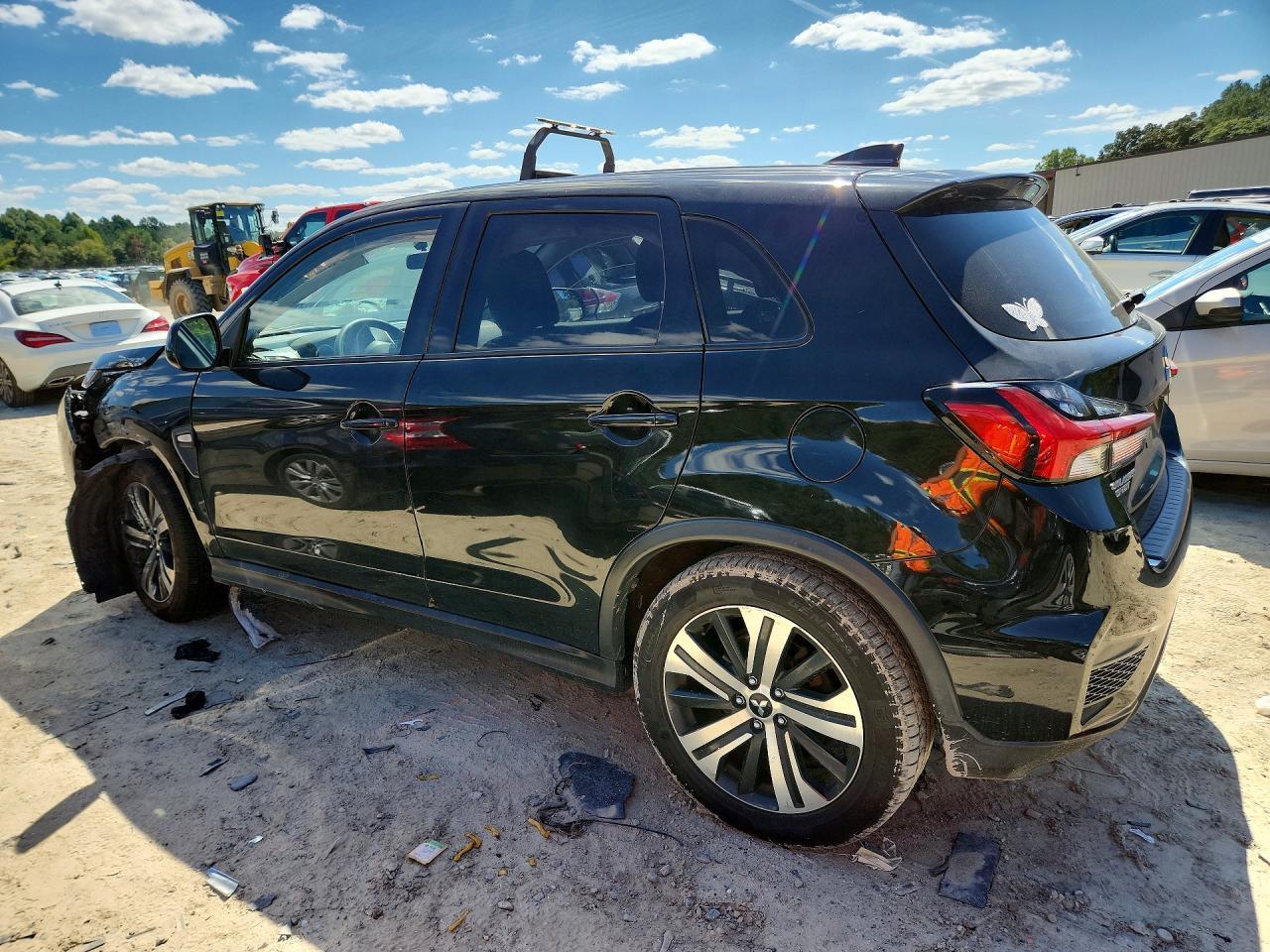 2020 MITSUBISHI OUTLANDER SPORT ES — Фото 2 из 14