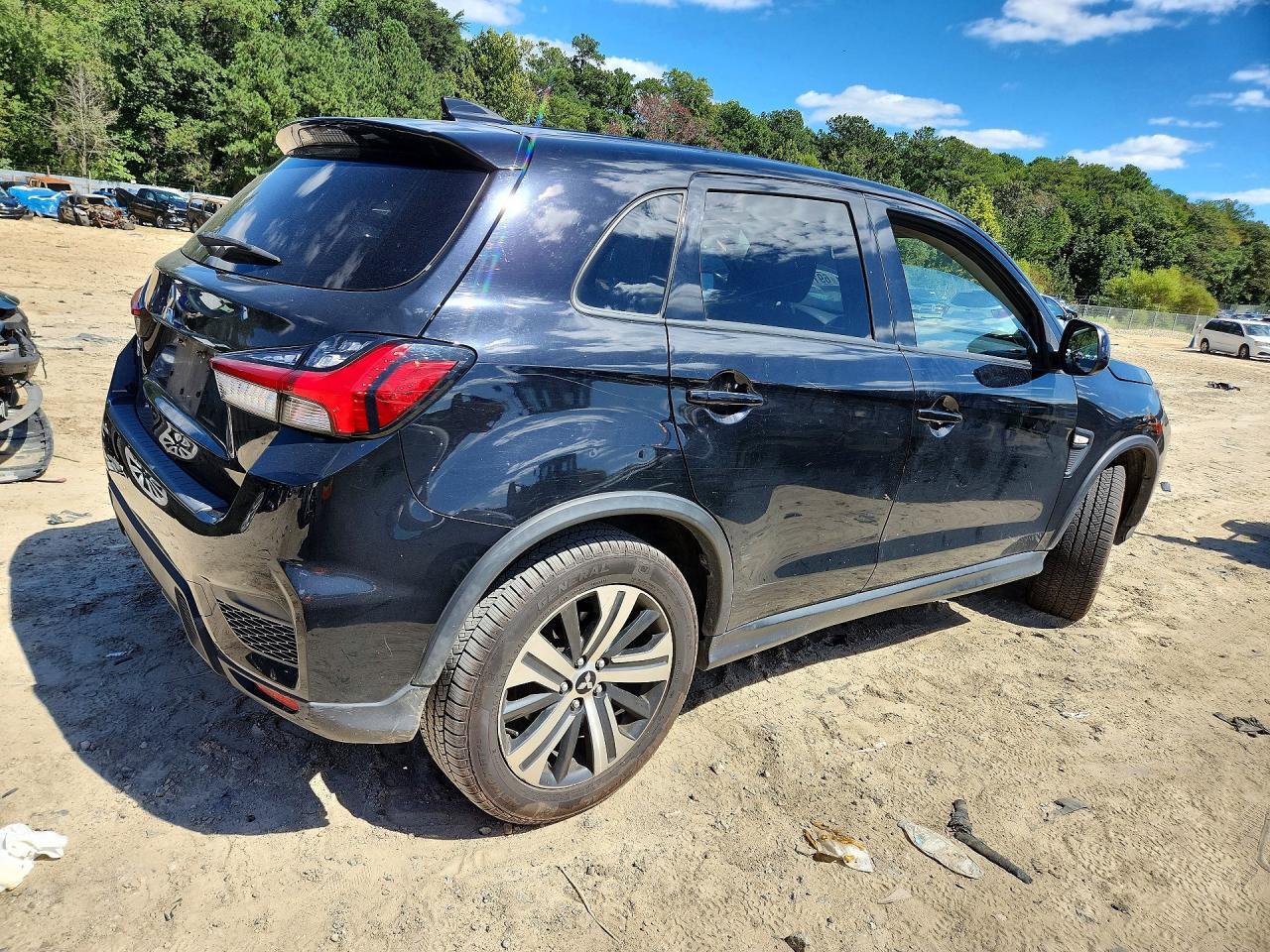 2020 MITSUBISHI OUTLANDER SPORT ES — Фото 3 из 14