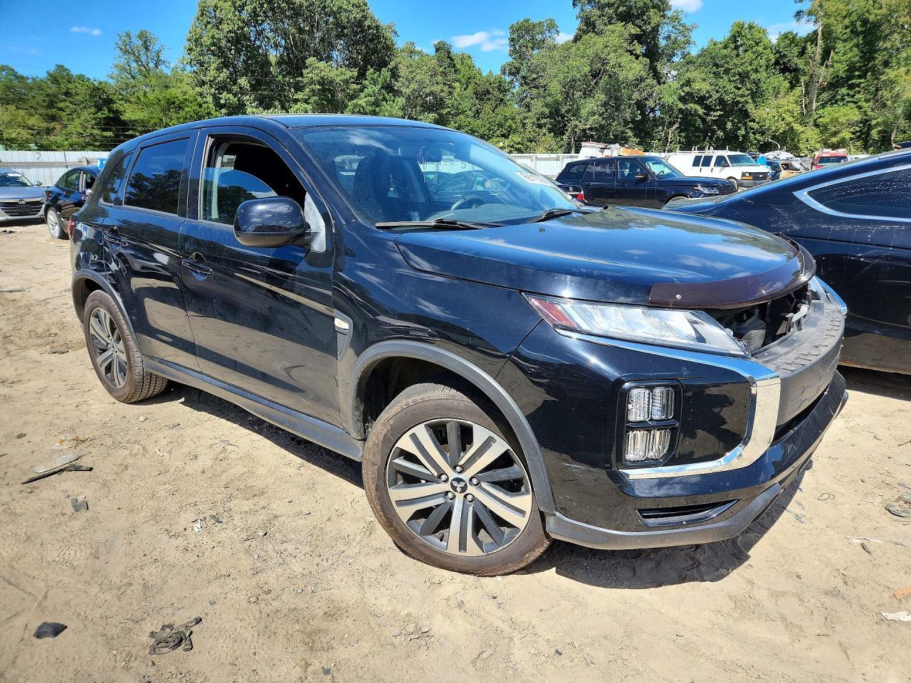 2020 MITSUBISHI OUTLANDER SPORT ES — Фото 4 из 14