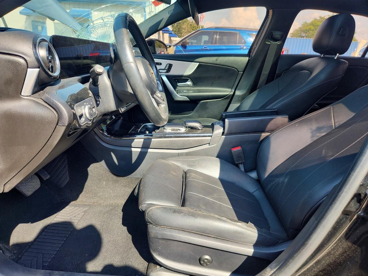 2019 MERCEDES-BENZ A 220 4MATIC — Фото 7 из 12