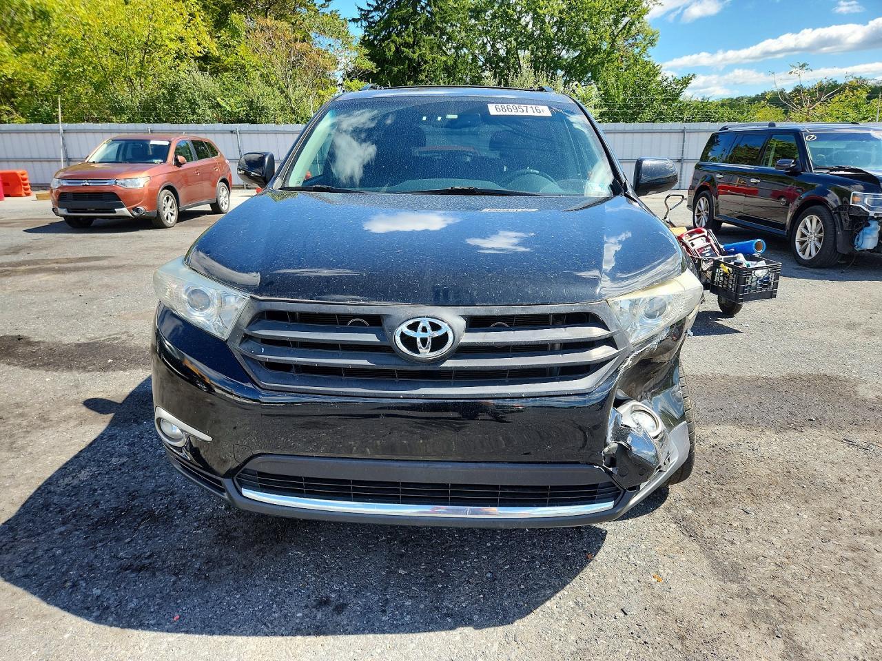 2013 TOYOTA HIGHLANDER LIMITED — Фото 5 из 13