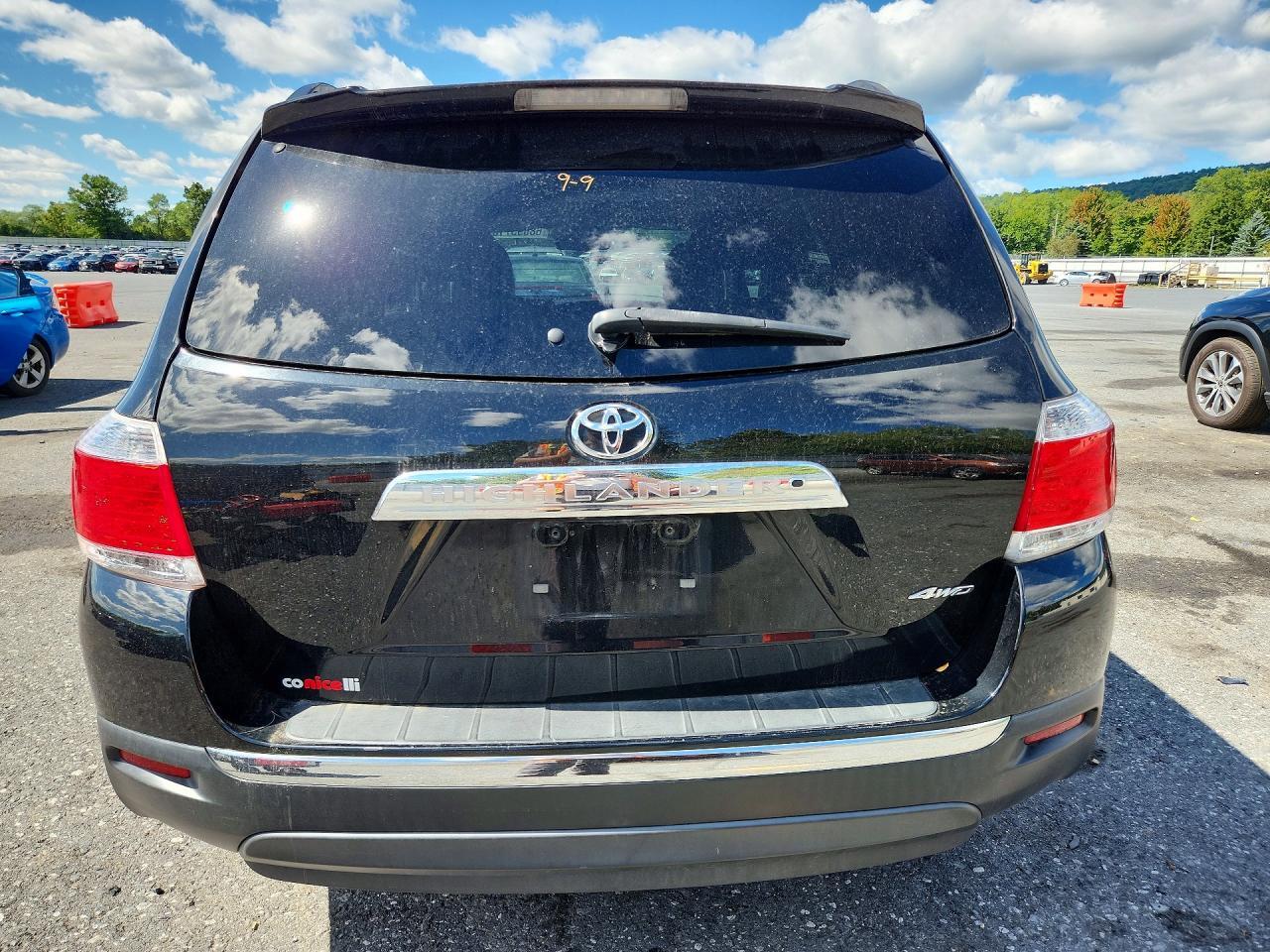 2013 TOYOTA HIGHLANDER LIMITED — Фото 6 из 13