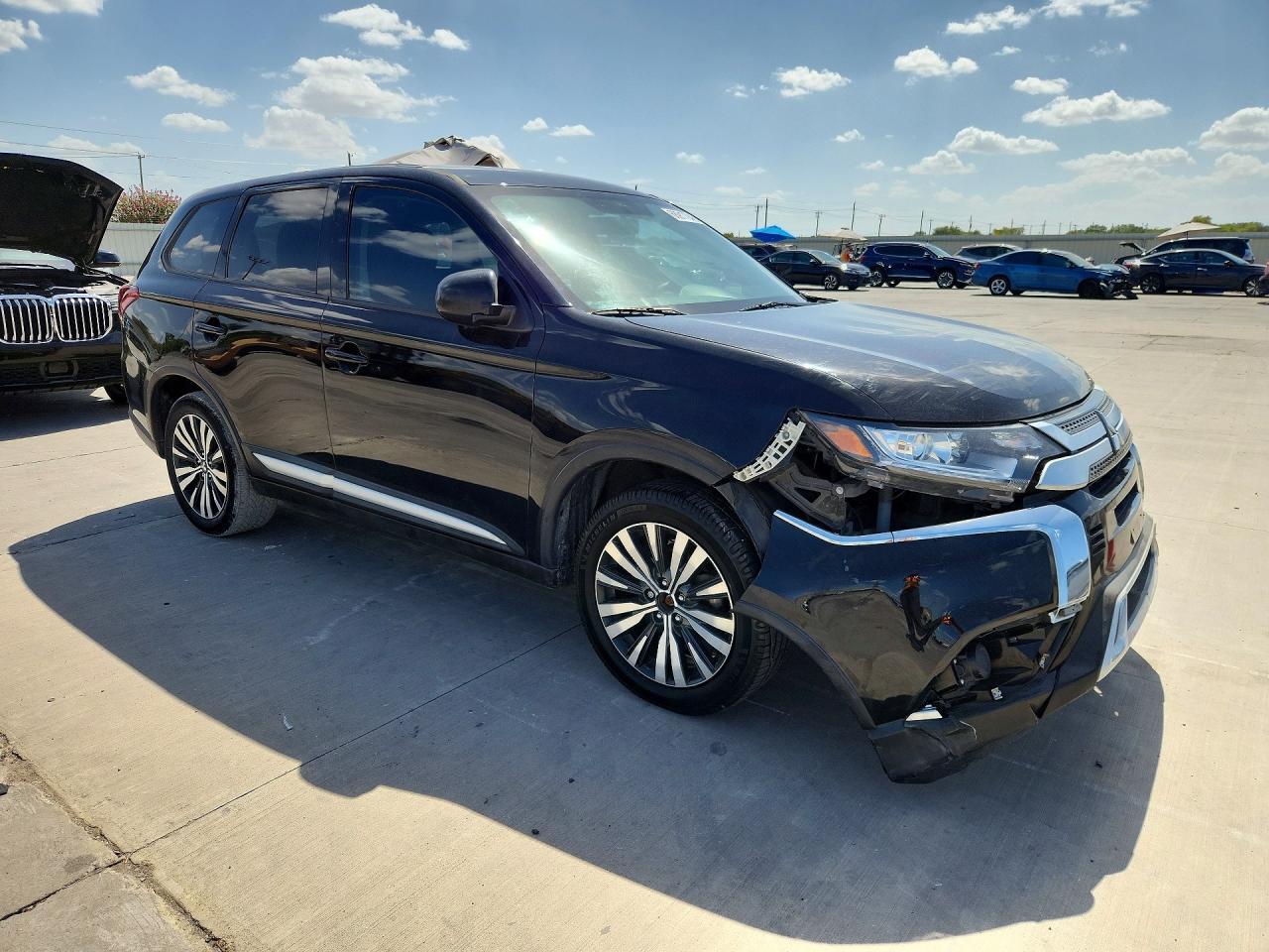 2020 MITSUBISHI OUTLANDER ES — Фото 4 из 13