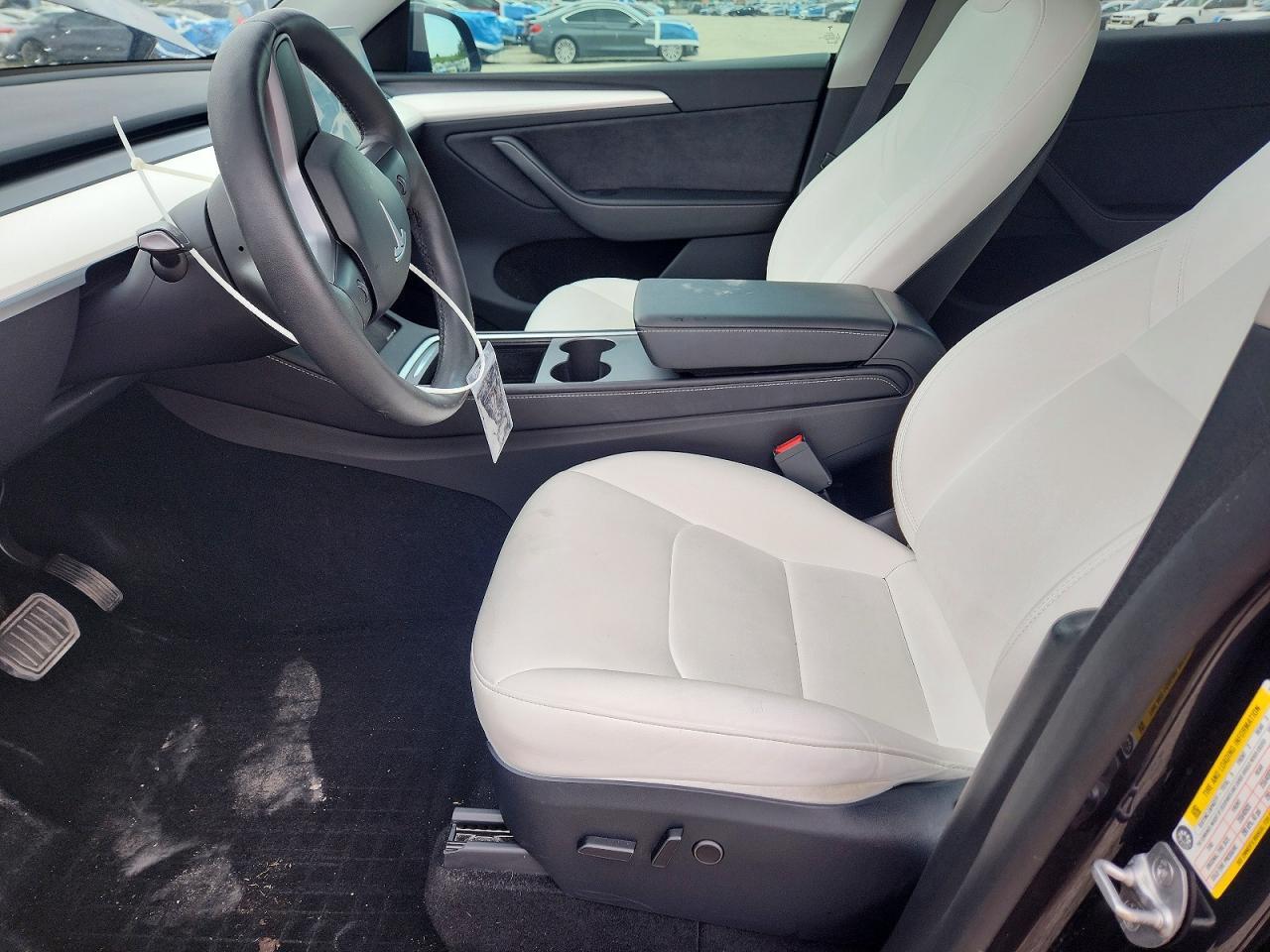 2024 TESLA MODEL Y — Фото 7 из 13