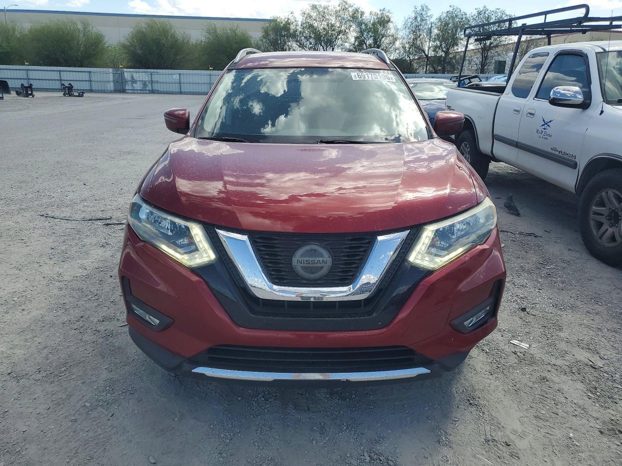 2018 NISSAN ROGUE SV — Фото 5 из 13