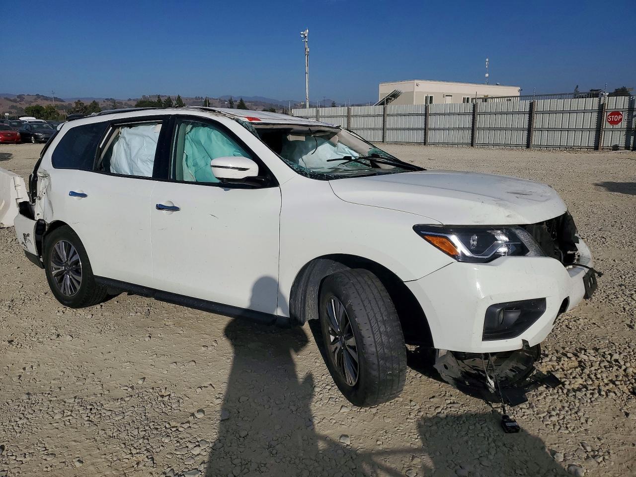 2020 NISSAN PATHFINDER SL — Фото 4 из 13